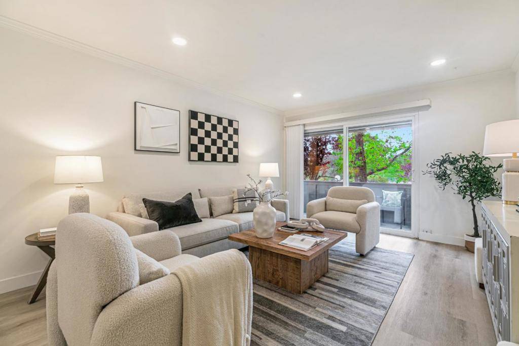 Palo Alto, CA 94303,2452 W Bayshore RD #9