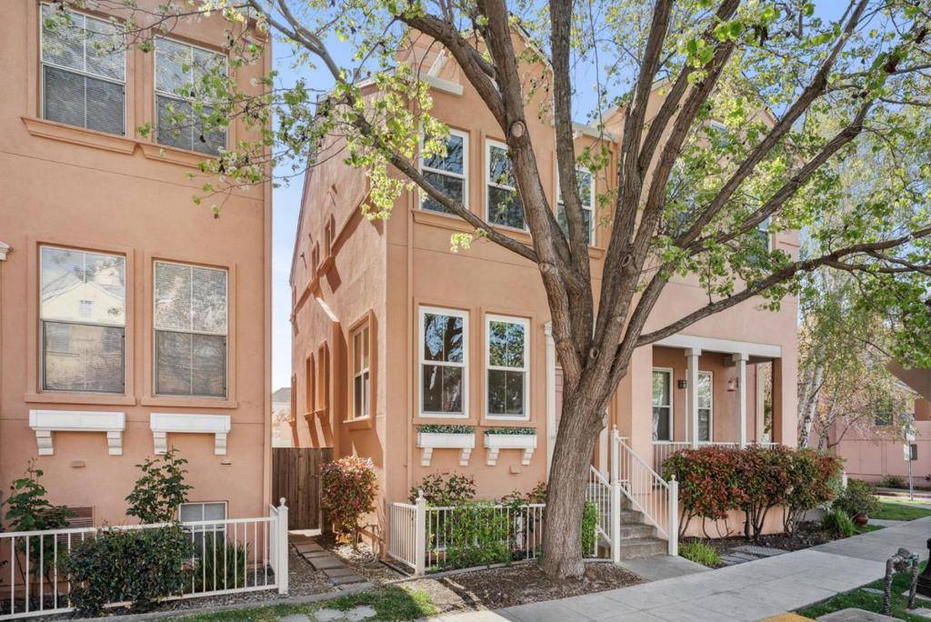 Mountain View, CA 94040,139 Pacchetti WAY