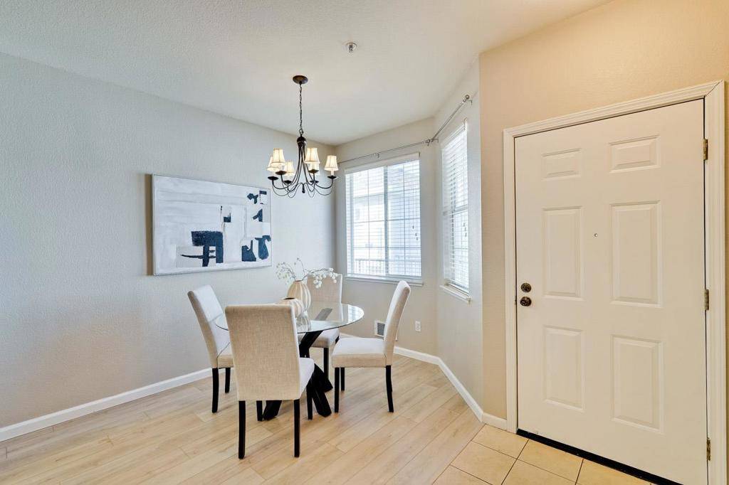 Sunnyvale, CA 94085,250 Santa Fe TER #311