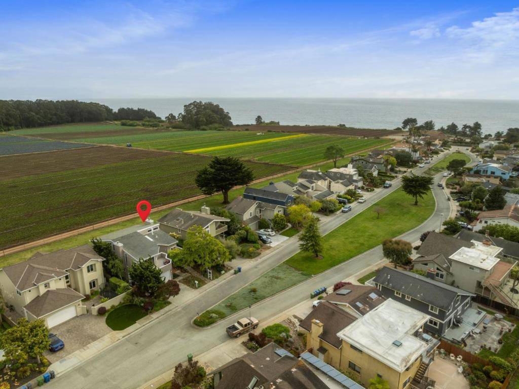 Aptos, CA 95003,230 Via Novella