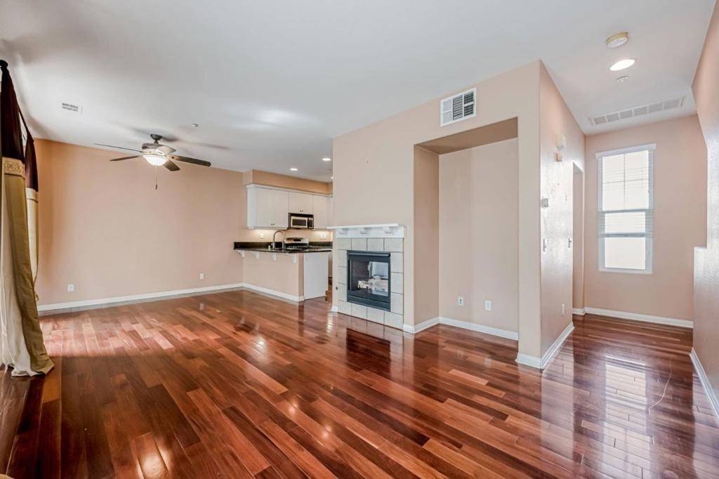 Oceanside, CA 92054,765 Harbor Cliff WAY #126