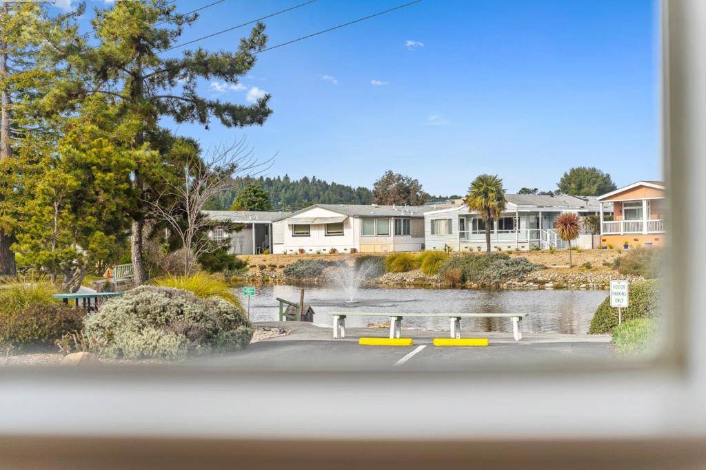 Scotts Valley, CA 95066,225 Mount Hermon RD