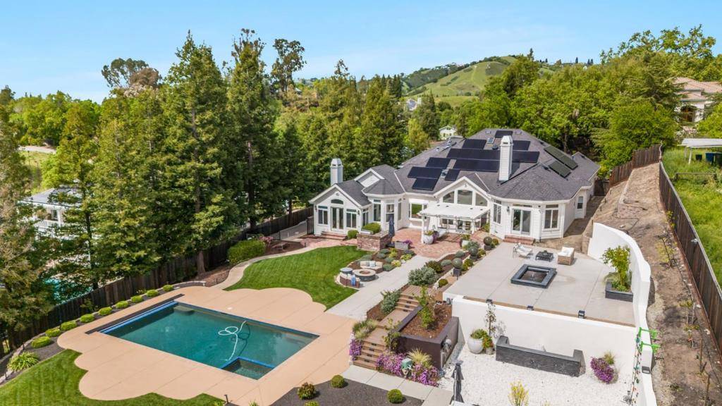 Alamo, CA 94507,157 Marks RD