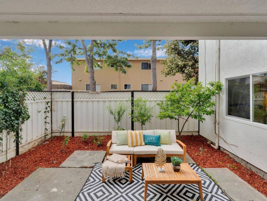 Mountain View, CA 94040,1943 Mount Vernon CT #105