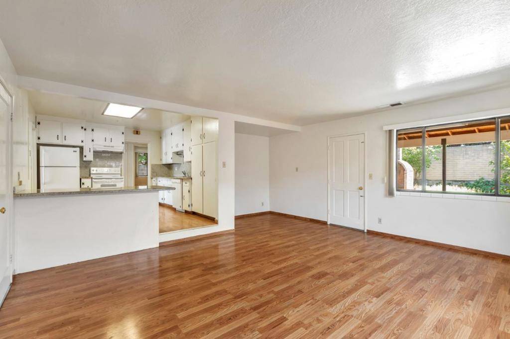 Sunnyvale, CA 94086,948 W Olive AVE