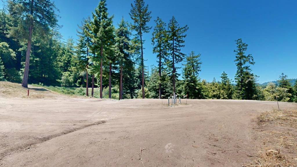 Aptos, CA 95003,2320 Newell DR