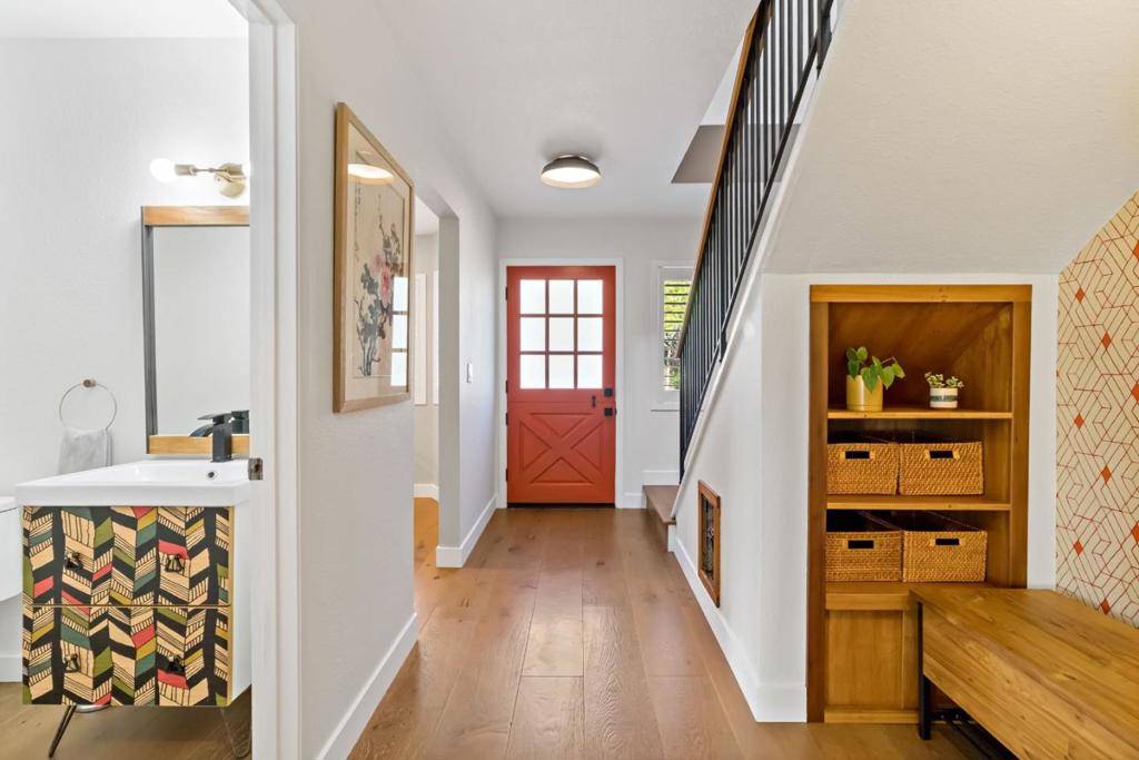 Los Gatos, CA 95032,435 Alberto WAY #2