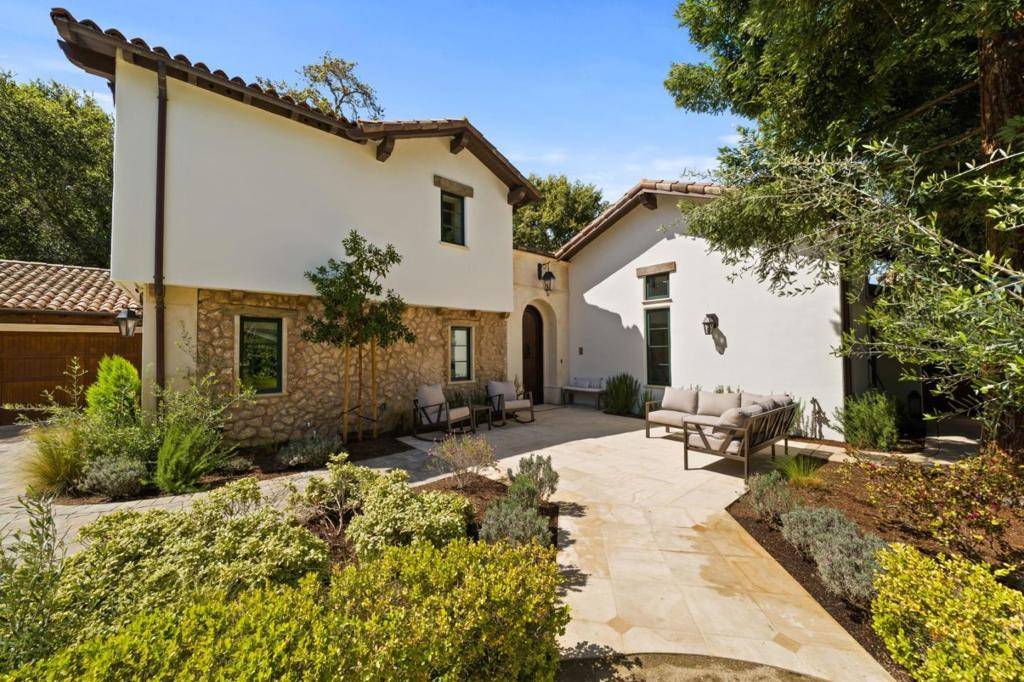 Los Altos, CA 94022,893 Laverne WAY
