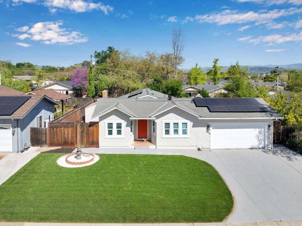 Morgan Hill, CA 95037,185 Mathilda CT