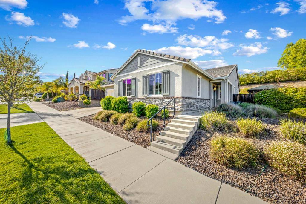 Gilroy, CA 95020,1611 Longmeadow CT