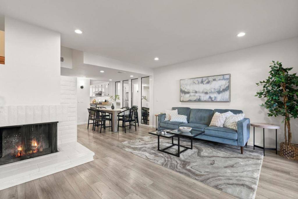 10359 Mary AVE Cupertino, CA 95014