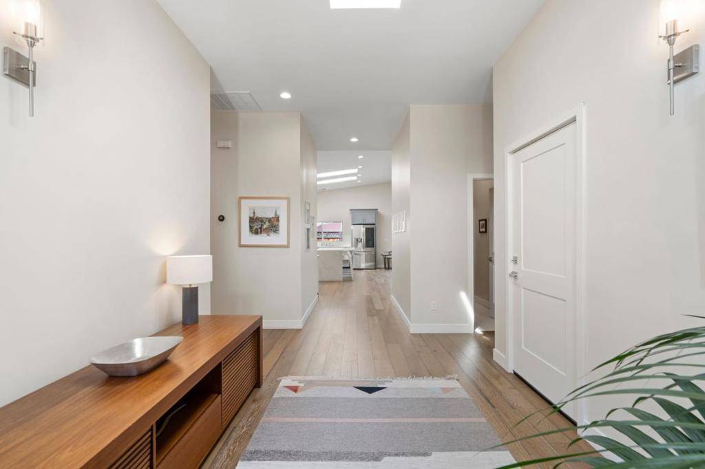 San Jose, CA 95128,2331 Sunny Vista DR