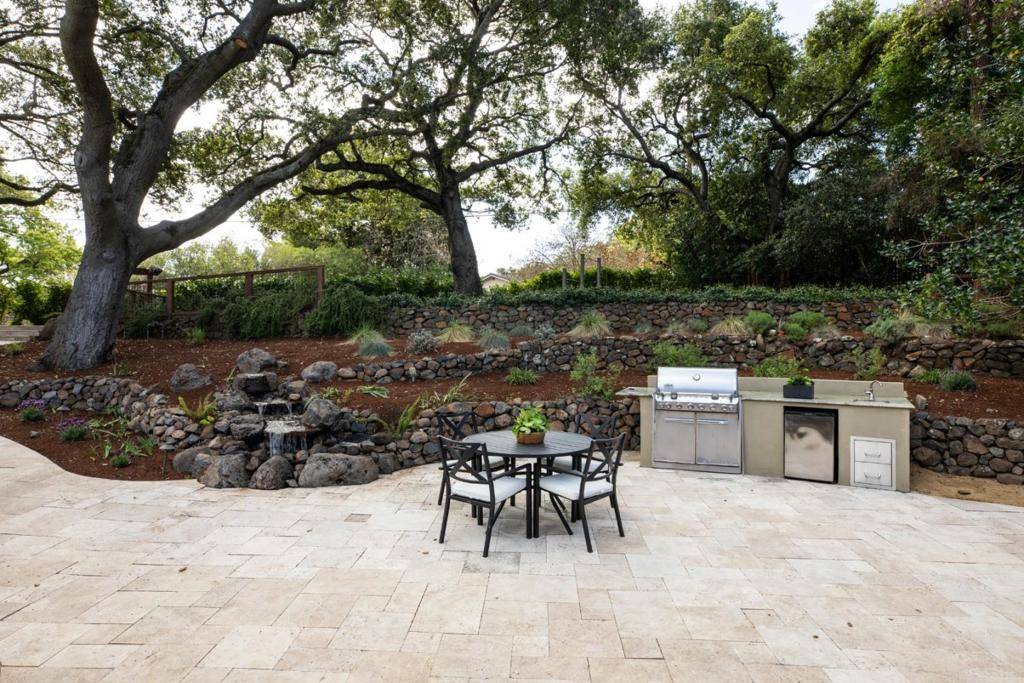 Los Altos Hills, CA 94022,13050 Cumbra Vista CT