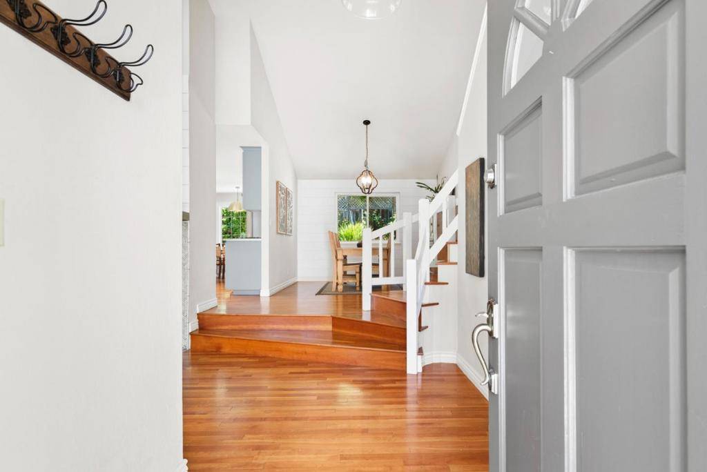 Scotts Valley, CA 95066,221 Bethany DR