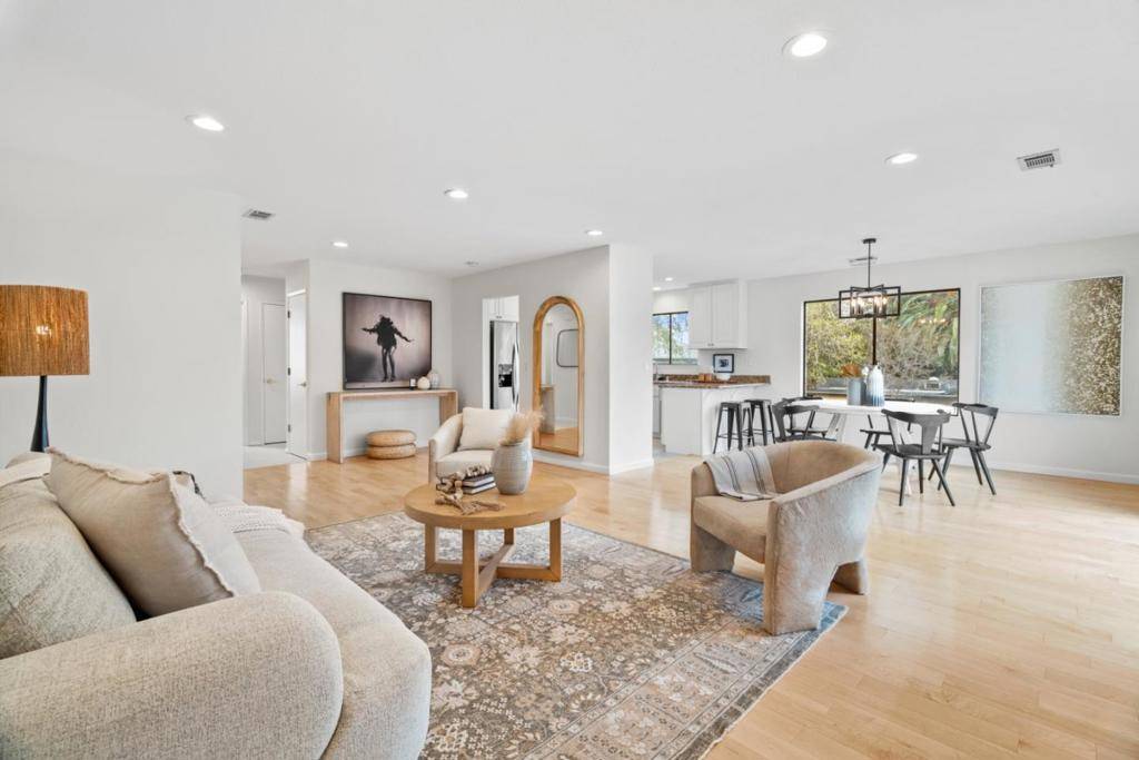 Redwood City, CA 94061,253 Oak AVE #202