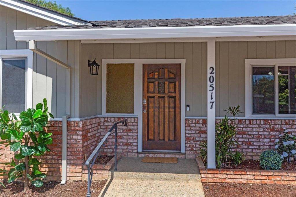 Saratoga, CA 95070,20517 Carniel AVE