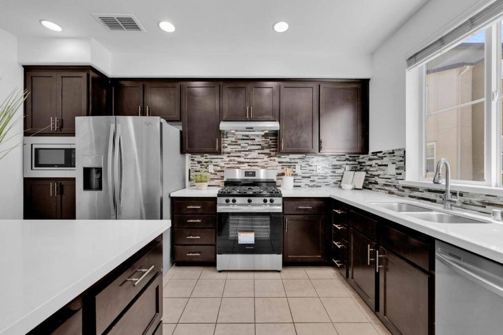 1274 Nestwood WAY Milpitas, CA 95035