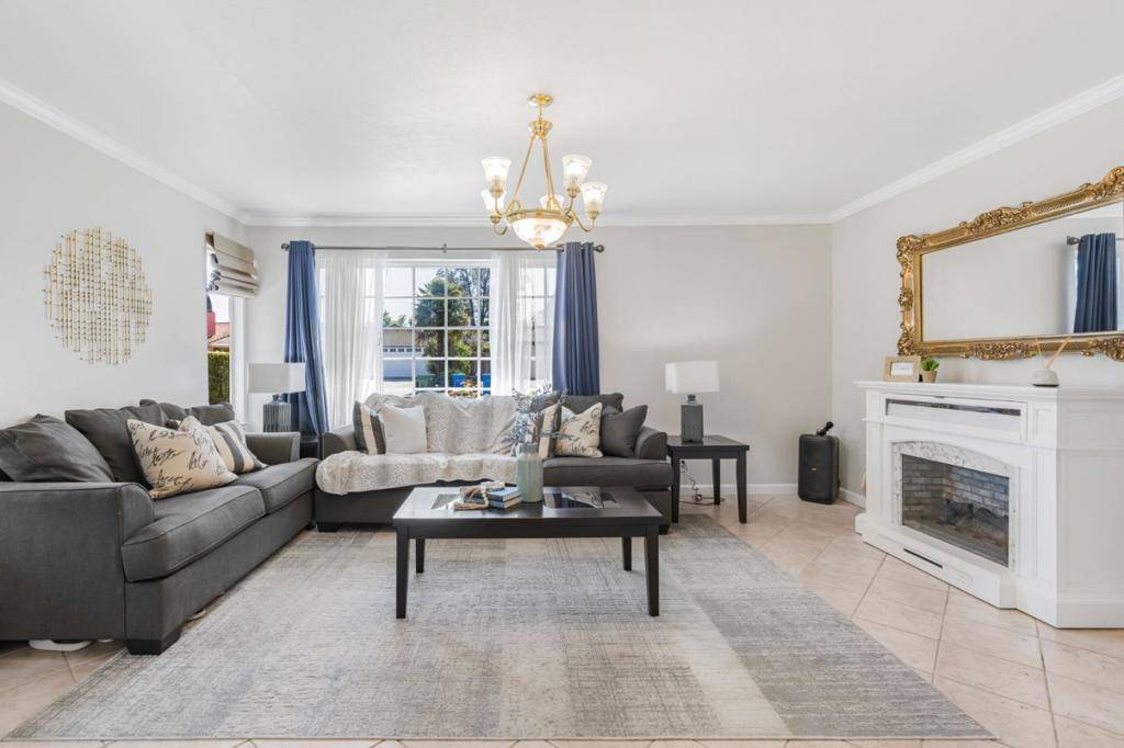 Milpitas, CA 95035,685 Parvin DR