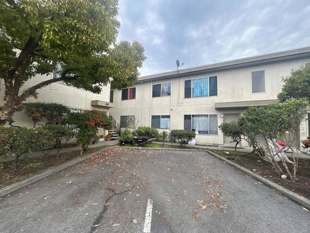 San Rafael, CA 94901,16 Marian CT