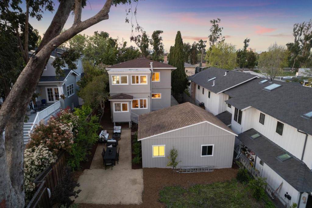 Burlingame, CA 94010,829 Edgehill DR