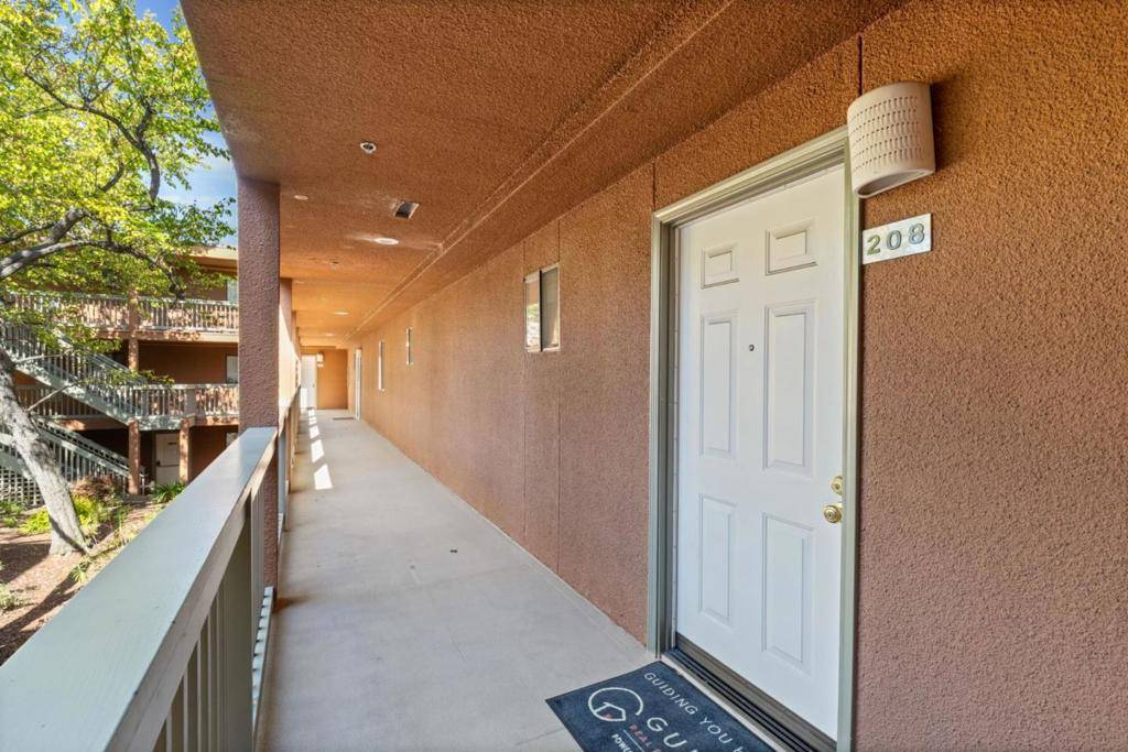 San Mateo, CA 94403,2425 S Norfolk ST #208