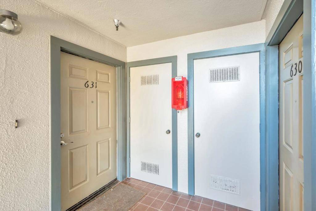 Daly City, CA 94014,1028 San Luis CIR #631
