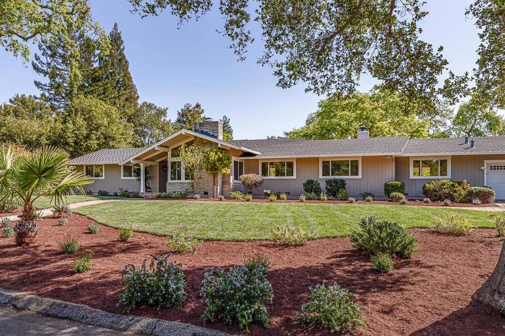 Los Altos Hills, CA 94022,27696 Vogue CT