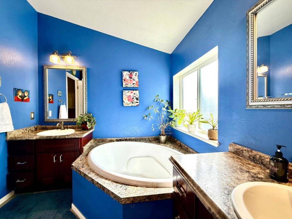 Sunnyvale, CA 94089,1220 Tasman DR