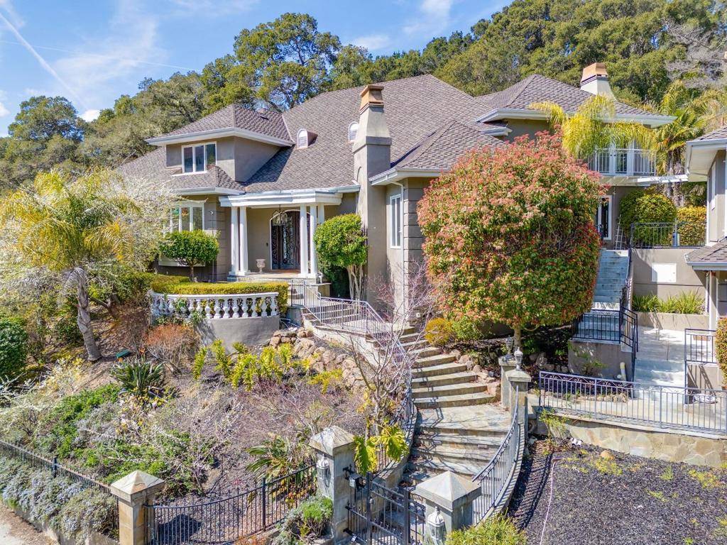 Hillsborough, CA 94010,35 Brooke CT