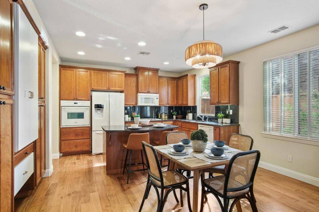 Manteca, CA 95337,1059 Danilo Court