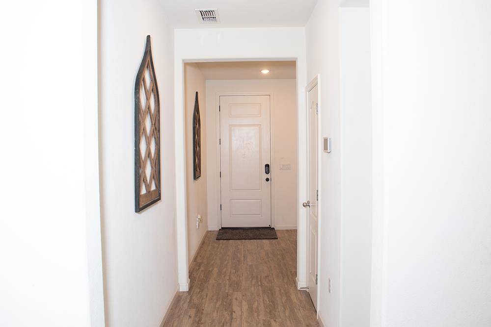 Hollister, CA 95023,530 Gabriele CT