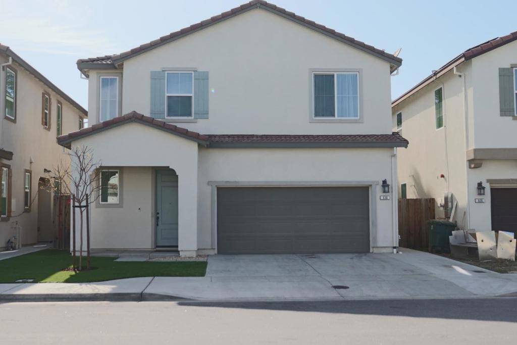 Hollister, CA 95023,530 Gabriele CT