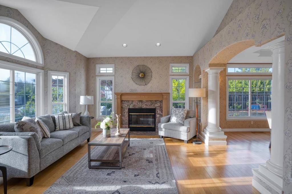 Cupertino, CA 95014,10290 Tula LN