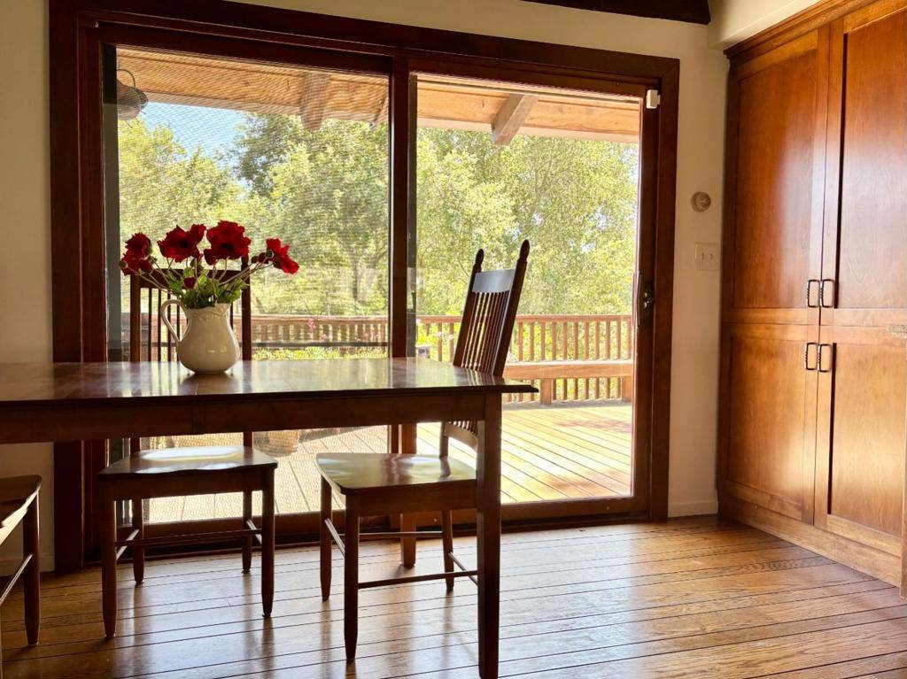 Portola Valley, CA 94028,108 Santa Maria AVE