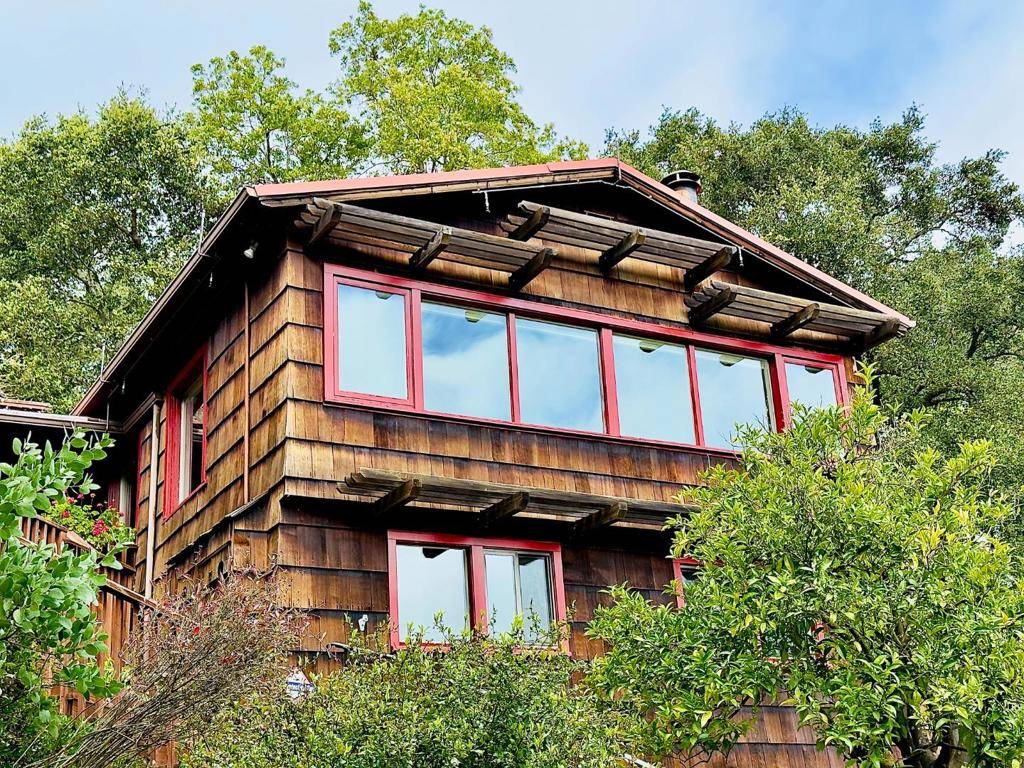 Portola Valley, CA 94028,108 Santa Maria AVE