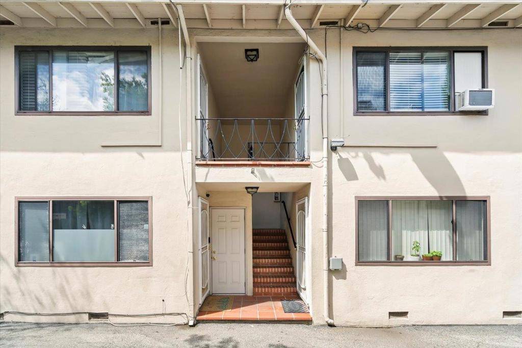 Redwood City, CA 94061,1172 Clinton ST
