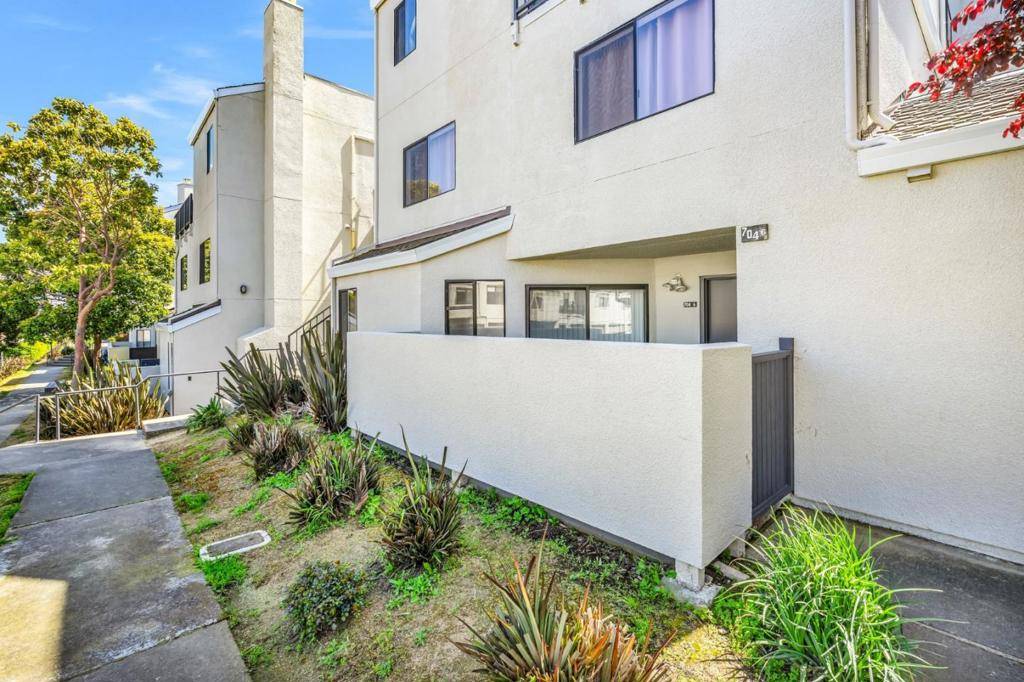 South San Francisco, CA 94080,1 Appian WAY #704-6