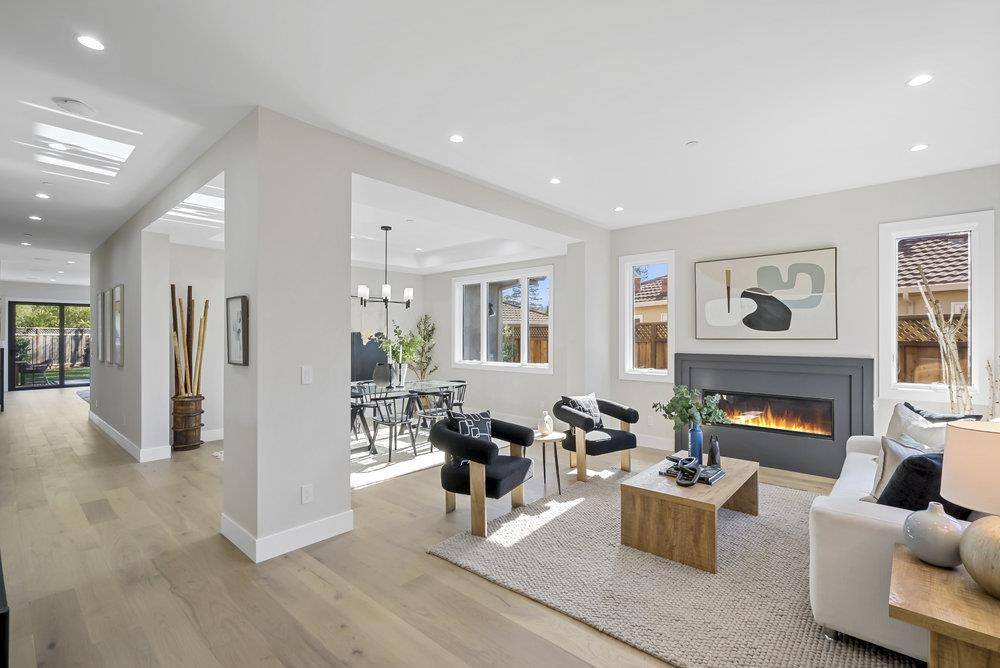 Menlo Park, CA 94025,1303 American WAY