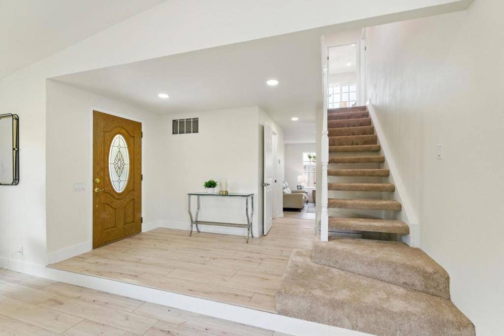 San Jose, CA 95123,622 Lyonburry PL