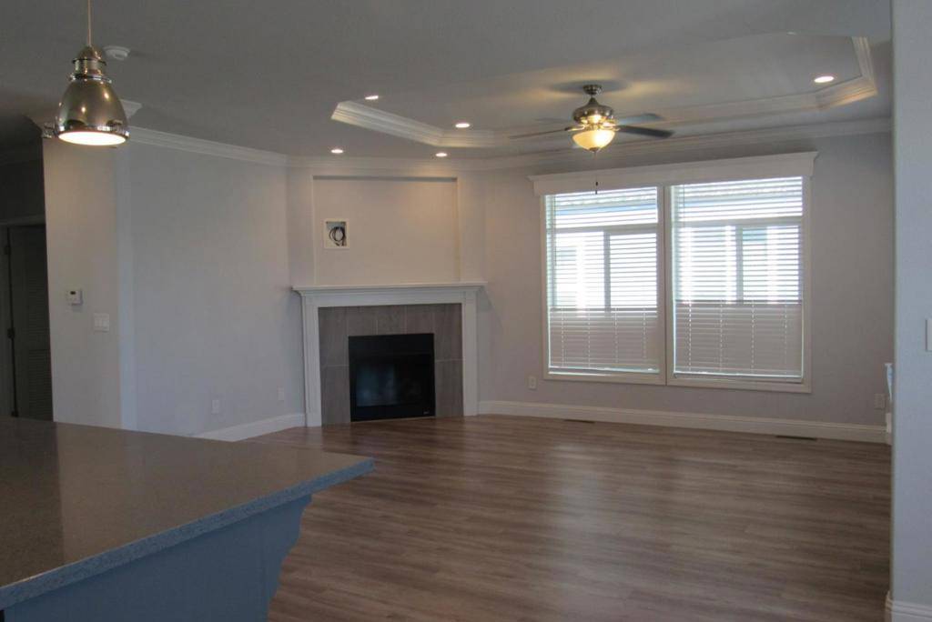 Mountain View, CA 94041,325 Sylvan AVE