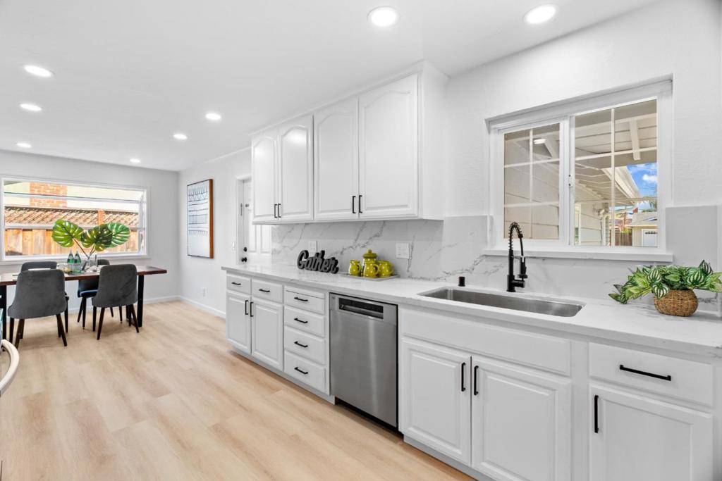 San Jose, CA 95123,5571 Sunny Oaks DR