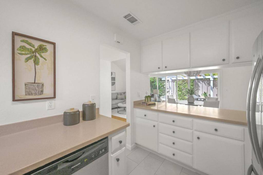 10933 Sweet Oak ST Cupertino, CA 95014