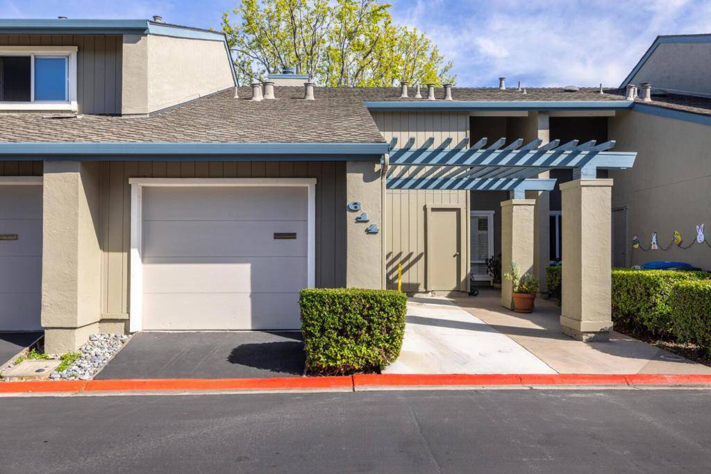 Foster City, CA 94404,614 Aquarius LN