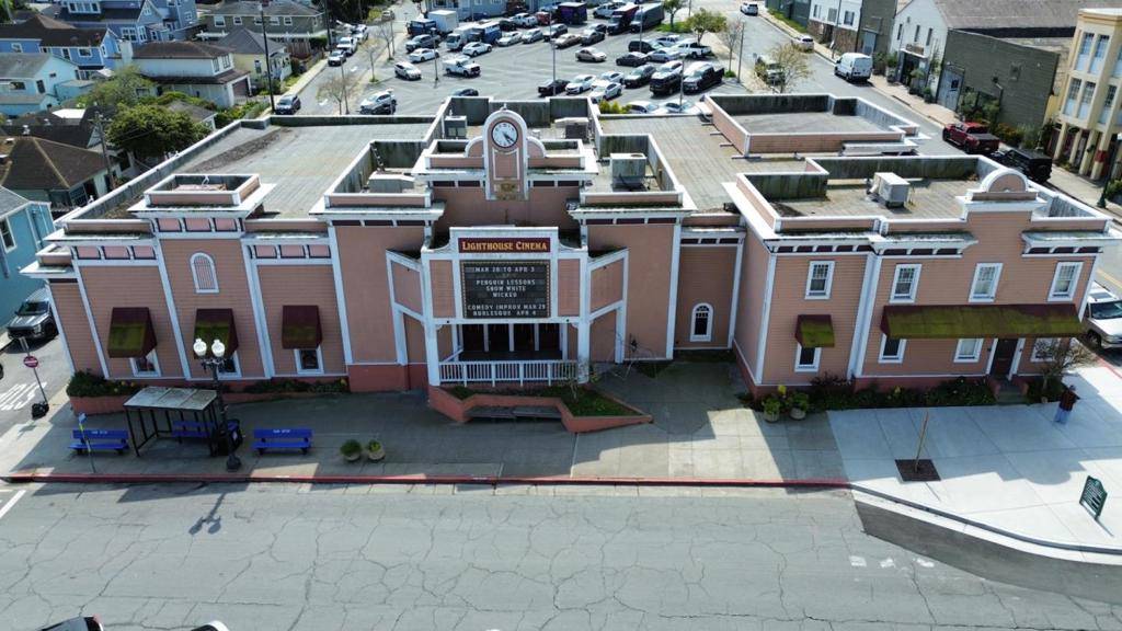 Pacific Grove, CA 93950,525 Lighthouse AVE