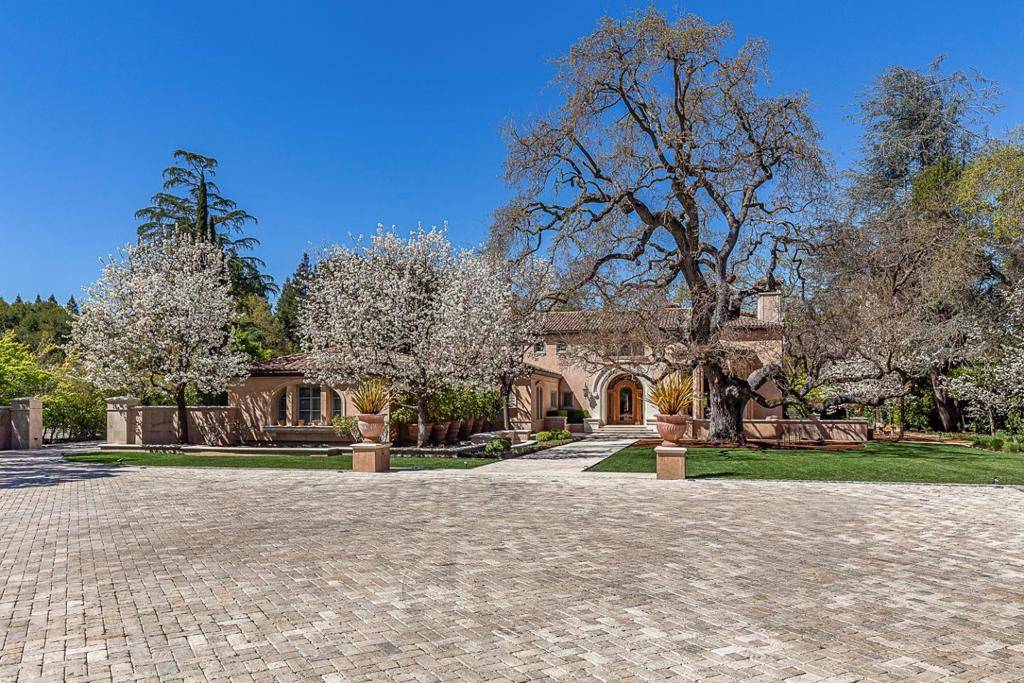Atherton, CA 94027,250 Atherton AVE