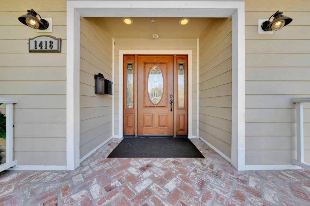 San Mateo, CA 94401,1418 Bradley CT