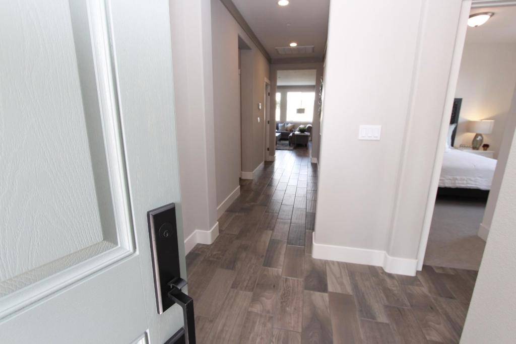 Los Banos, CA 93635,1269 Gypsum CT #2-18