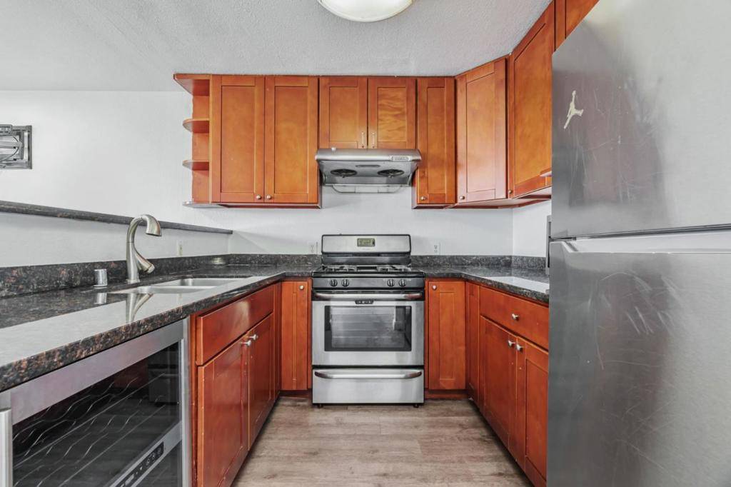 San Francisco, CA 94124,17 Kiska RD