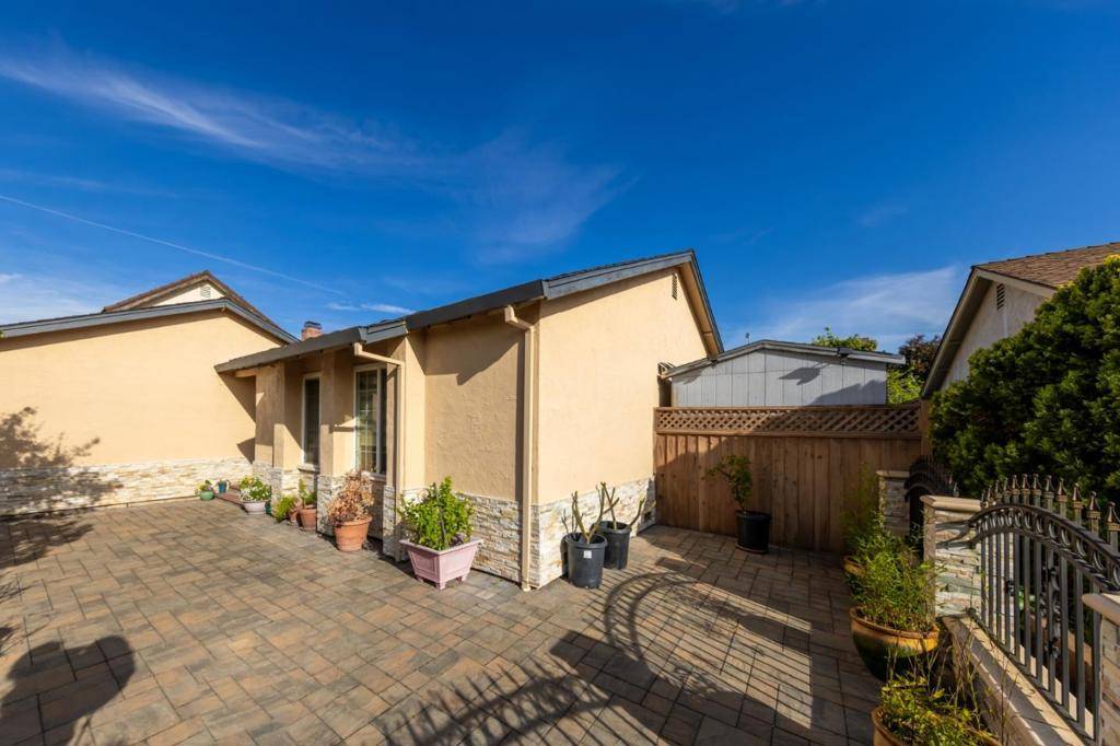 San Jose, CA 95132,3048 Zion LN