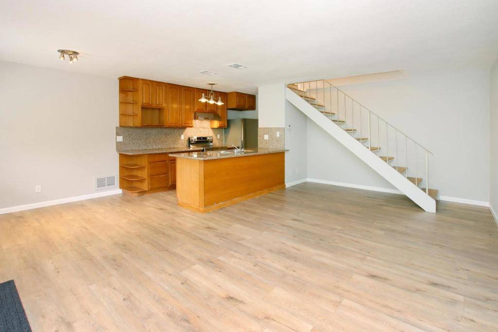 Capitola, CA 95010,1147 Callas LN #2